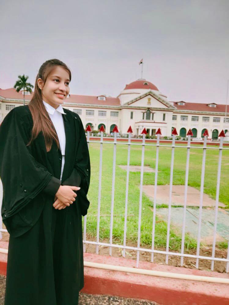 hansikadayal's tweet photo. My Confidence When I Wear Gown &amp; Neck Band Is On Another Level..!! ❤️
                                   @hansikadayal
                                               Advocate https://t.co/CptYoSkF1c