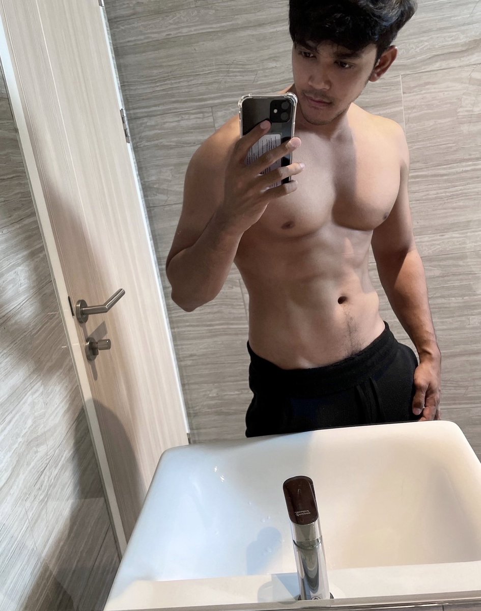 doubleK_P's tweet photo. งดหวานครบสามเดือน https://t.co/lzsUV0yjxC