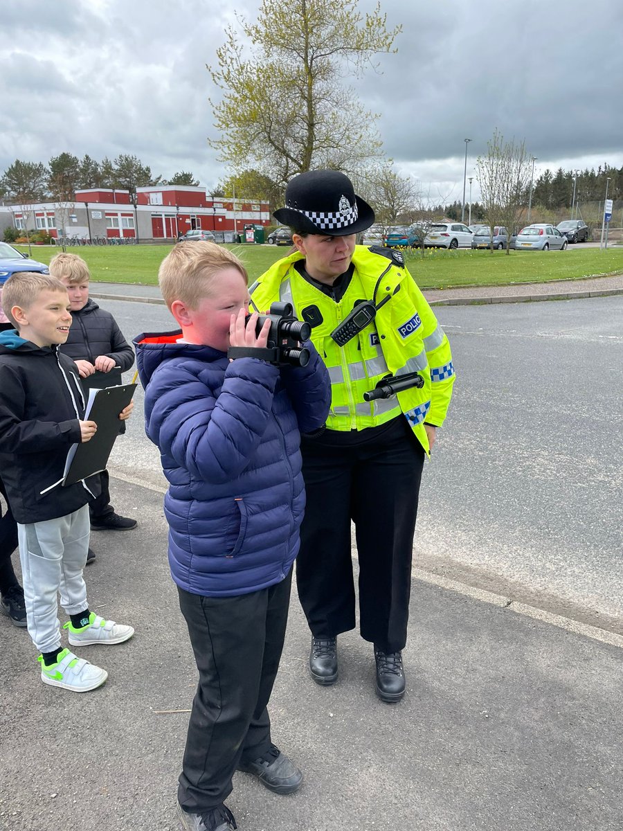 PitfourSchool's tweet photo. Pitfour pupils got to experience life as a police officer during the Junior Cop Operation. PCs Hislop and Ritchie visited the students and they carried out the work to raise awareness of speeding and the manner of driving near schools. #Roadsafety #JuniorCop #Learrning https://t.co/u8J4xVB6cu