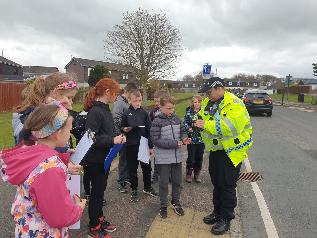 PitfourSchool's tweet photo. Pitfour pupils got to experience life as a police officer during the Junior Cop Operation. PCs Hislop and Ritchie visited the students and they carried out the work to raise awareness of speeding and the manner of driving near schools. #Roadsafety #JuniorCop #Learrning https://t.co/u8J4xVB6cu