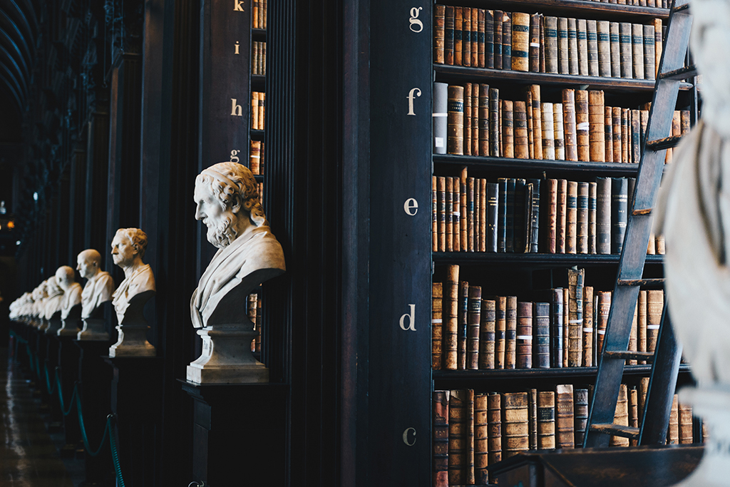 Have you accessed LinkedIn Learning yet? 

It’s FREE for all staff and students and can help you learn new skills for use in your work or home life!  

We have a series of collections of recommended content, so why not check it out? 

Find out more ➡️  bit.ly/3JufGpj