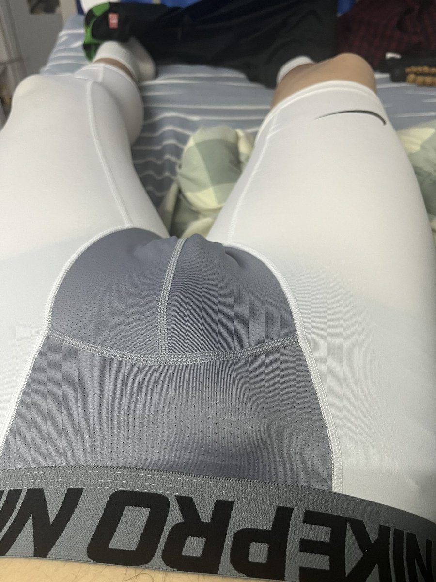 CQNB66's tweet photo. 浅更一下 #阳具 #鸡巴 #牛子 https://t.co/rd3KniR3ep