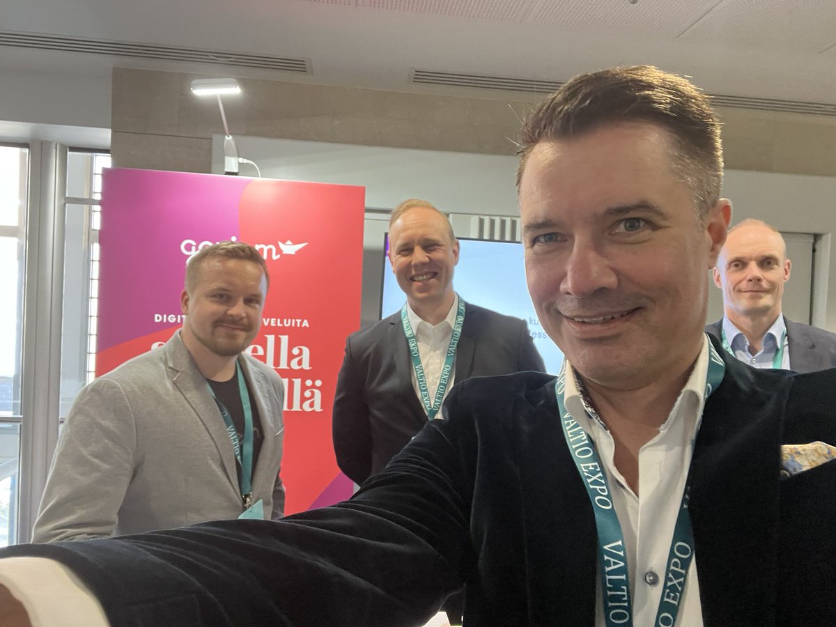 vsarmala's tweet photo. Hienoa olla mukana @Valtiokonttori järjestämässä #ValtioExpo ’ssa yhdessä @Geniemfi tiimin kanssa!

#julkishallinto #digitalisaatio #design #ux #WordPress #ohjelmistokehitys #javascript #asiakaskokemus #saavutettavuus https://t.co/3mV9li3om3