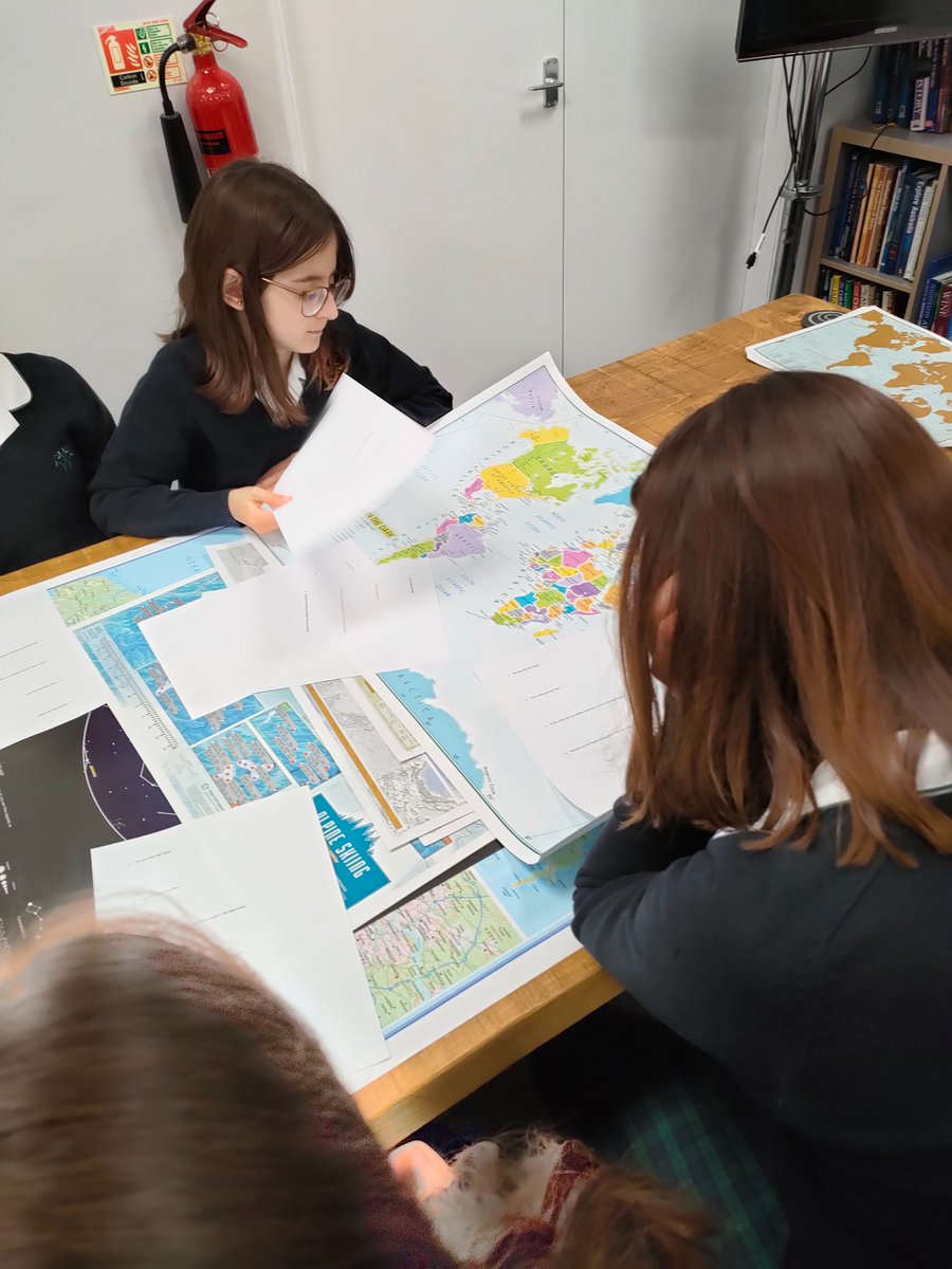 Always a Geography Teacher! 🌏 💛 tweet media