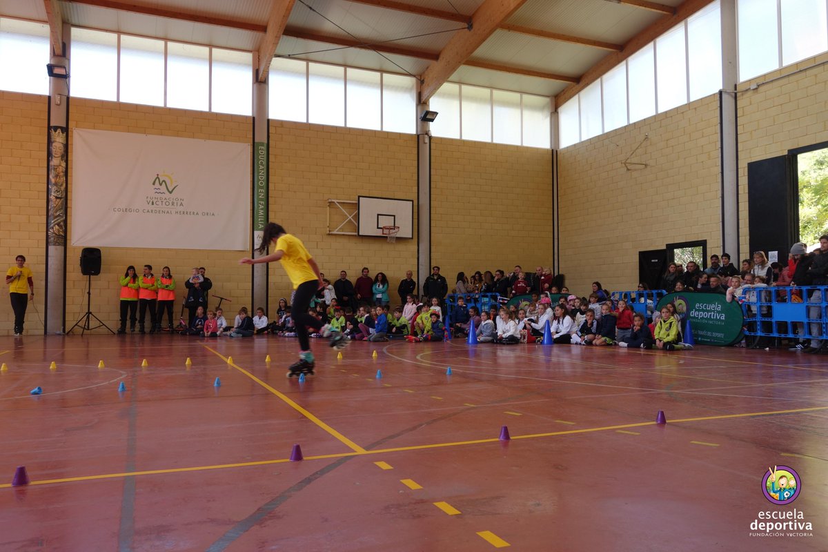 ED_FundacionSMV's tweet photo. 📣 #Evento | ¿Quieres ver una exhibición de patinaje de unos auténticos profesionales? ¡El @ClubCrazyLegs estará en el #DíaPatínFV 🛼!

📅 Domingo 22 de mayo
📍 #ColegioDiocesano Cardenal Herrera Oria

ℹ  https://t.co/J7UcdfN4QC

#SomosEscuelaDeportiva https://t.co/0XFcQGiMih