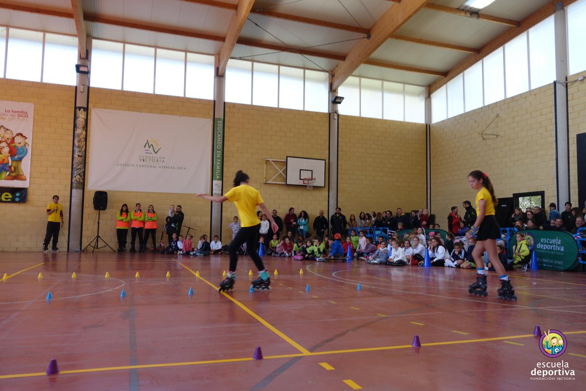 ED_FundacionSMV's tweet photo. 📣 #Evento | ¿Quieres ver una exhibición de patinaje de unos auténticos profesionales? ¡El @ClubCrazyLegs estará en el #DíaPatínFV 🛼!

📅 Domingo 22 de mayo
📍 #ColegioDiocesano Cardenal Herrera Oria

ℹ  https://t.co/J7UcdfN4QC

#SomosEscuelaDeportiva https://t.co/0XFcQGiMih