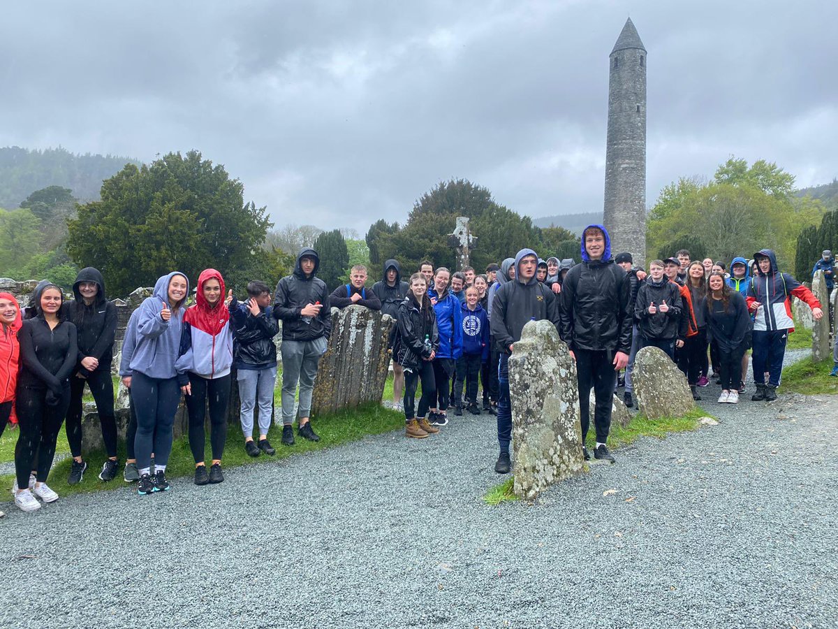 GCLTY's tweet photo. Turas den scoth ag daltaí @GCLuimnigh go Gleann Dá Loch mar chuid de @GaisceAward. Fluich báite ach sona sásta! 🥾☔️🏞 https://t.co/zGY5A5YPdd