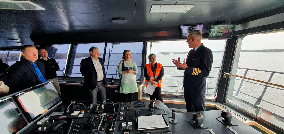 NextGen Link -hankkeen päätöstilaisuus. Yhteenvedot investoinneista ja tutustuminen investointeihin paikan päällä. Paikalla <a href="/PortOfTurkuFI/">Port of Turku</a>, <a href="/StockholmsHamn/">Stockholms Hamnar</a>, <a href="/vikingline_fi/">Viking Line Suomi</a>, Mariehamns Hamn, <a href="/cinea_eu/">CINEA 🇪🇺</a>