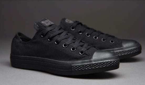 UApparell's tweet photo. Quality unsex rubber shoes ,
Available on offer of 1499/=
Size38-44 both large and small fiittings,
Call/App 0707390310 for orders/Delivery. https://t.co/X1mKFAzCgh