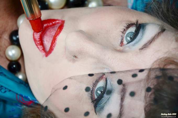 Red lippy all ready for you !! cum join me !! https://t.co/nxH7dmmcnA https://t.co/97fNbE7HOX