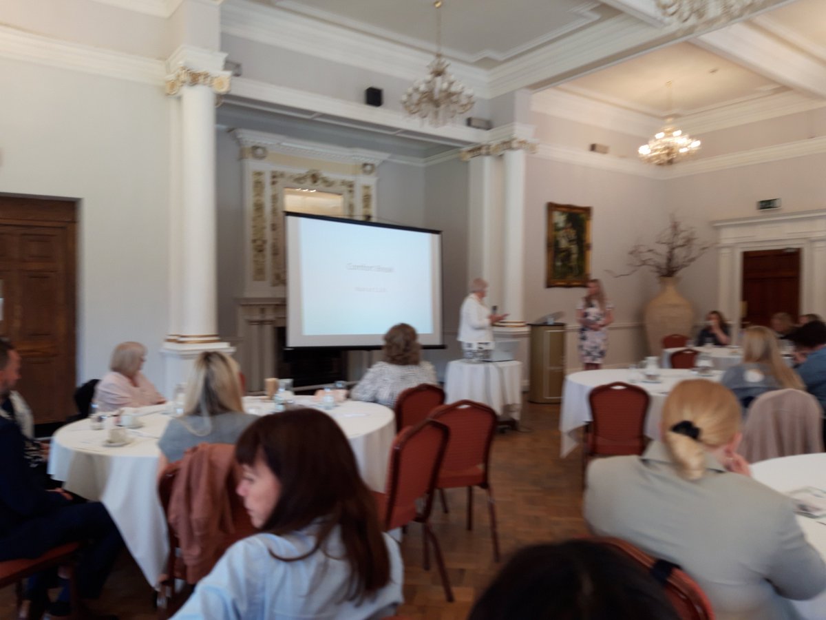 Helen Jones tweet media