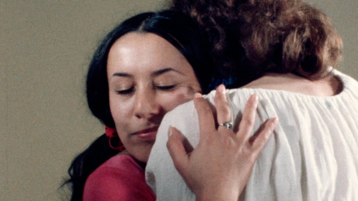 AestheticaFilmFest (@asffest) on Twitter photo Collaborative film project 'Lost Connections' has been nominated for the 2022 <a href="/FOCALint/">FOCAL International</a> Awards.
<a href="/HussinaRaja/">Hussina Raja</a>, who screened her short 'Roots' at ASFF as part of <a href="/tapecollective/">T A P E</a>'s 2021 Guest Programme, wrote and narrated the archival piece. Watch now: bit.ly/3vTll4q Collaborative film project 'Lost Connections' has been nominated for the 2022 <a href="/FOCALint/">FOCAL International</a> Awards.
<a href="/HussinaRaja/">Hussina Raja</a>, who screened her short 'Roots' at ASFF as part of <a href="/tapecollective/">T A P E</a>'s 2021 Guest Programme, wrote and narrated the archival piece. Watch now: bit.ly/3vTll4q