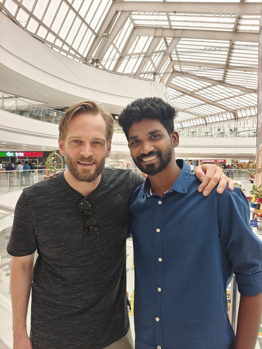 Pravinkks's tweet photo. It was a great time with @iamkarlrock. We communicated about several scams in india and to fight against scammers.
#OperationHaftaVasooli #SaveThem #KarlRock #ScamHunters https://t.co/bA42V6NqDg