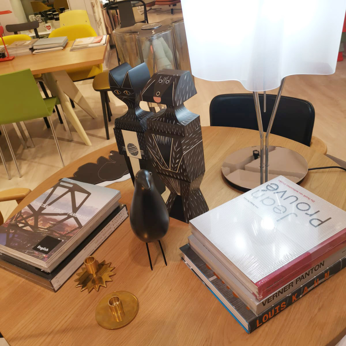 Cube_Gallery's tweet photo. Have you been to our beautiful store in Hyde Park Corner yet? It is our showroom with all our beautiful pieces to indulge in.

If we do not have it on the floor - view one of the Brand Catalogues to find what you want. 

#cubegallery #showroom #gallery #hydeparkcorner https://t.co/iWeKngsxlk
