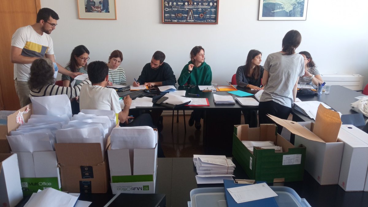 🐟 Seguim treballant a la <a href="/Confraria_P/">Confraria de Pescadors de Palamós</a> mentre esperem que tornin les embarcacions de bou que encara es troben treballant a la mar! 🦐🐙🪸

#SocioeconòmicPalamós2022