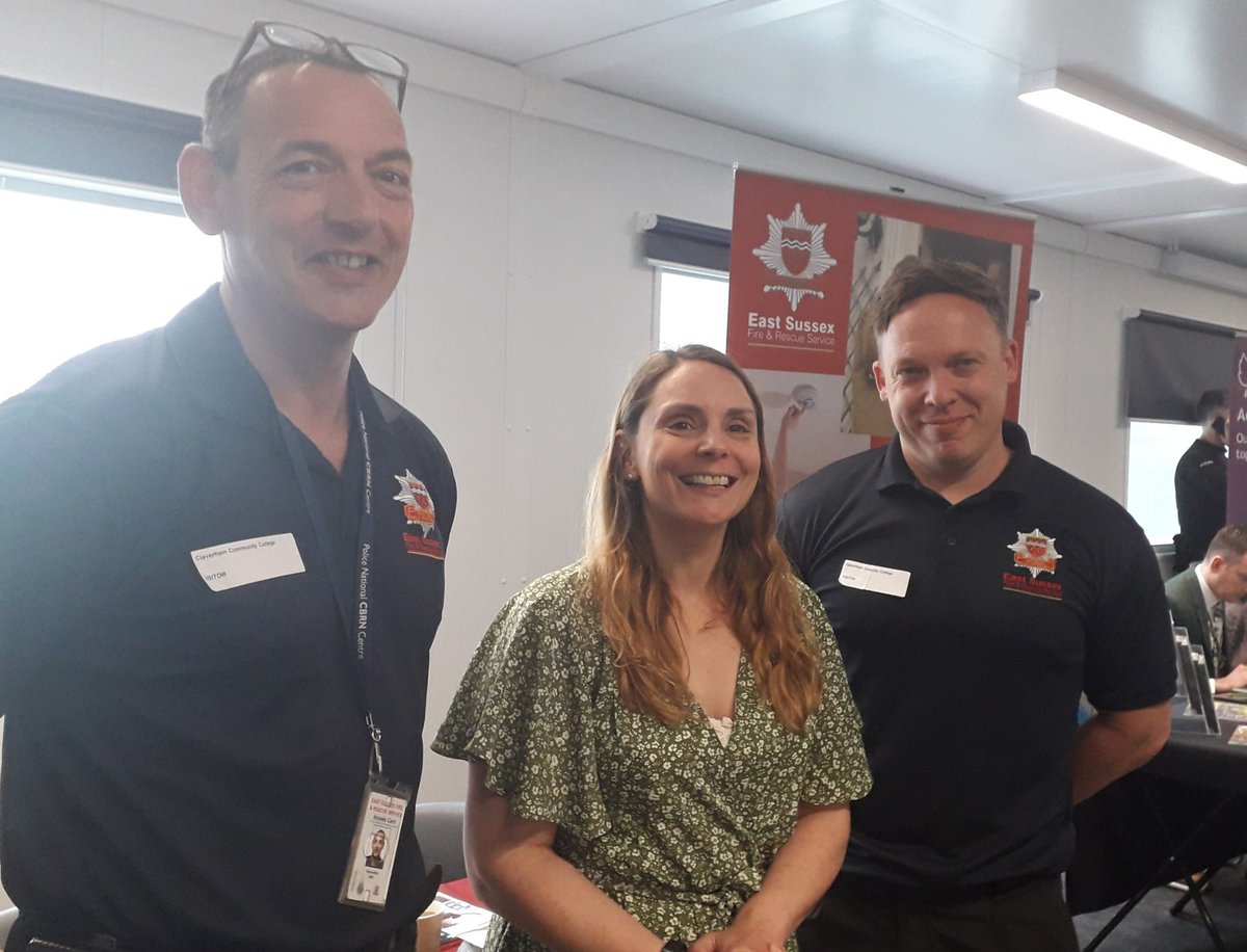 EastSussexFRS's tweet photo. Loving being at @Claverham1 for a careers fair! Lots of questions! #firefighter #HR #commsjobs #funance #engineering https://t.co/bsel8LbdTi
