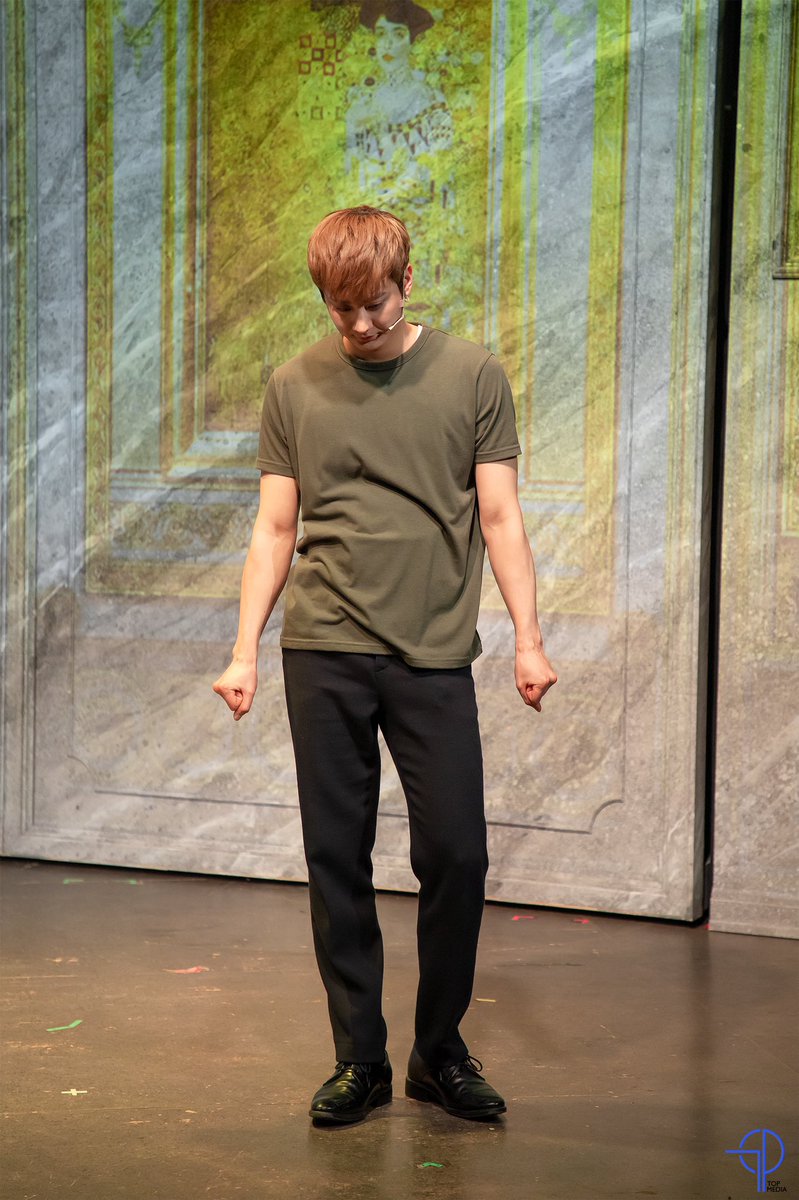 fall_in_chanhee's tweet photo. #틴탑 #천지 천지쉴레 첫공 비하인드 https://t.co/PyvLvoaRop