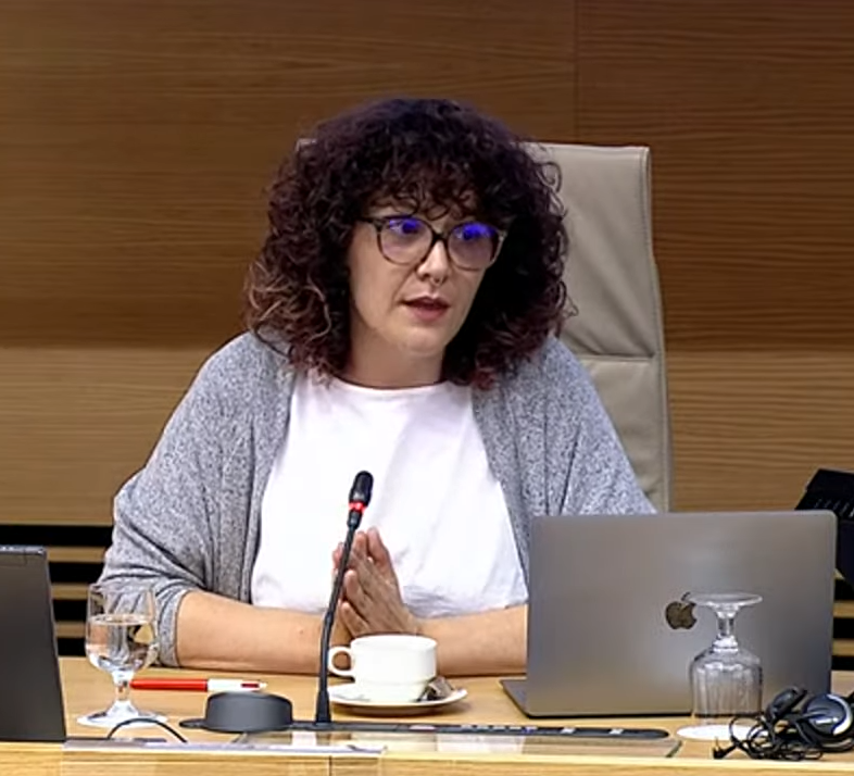 BROTSANBERT's tweet photo. 📽️ Para toda la gente que ayer no pudo seguir en directo la sesión de la Subcomisión de #CannabisMedicinal os dejamos con el enlace al inicio de la comparecencia de nuestra compañera la Dra. Noemí Sánchez Nàcher como presidenta del @ObsCannabis   
▶️https://t.co/Qq8P47jNbN https://t.co/XfbPDPj7br