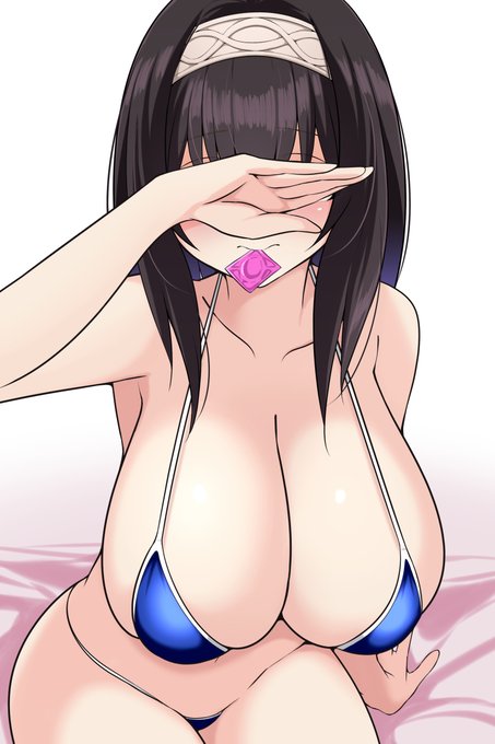 ゴムの日スルーしてたのでささやかですが。ゴムって咥えさせるだけでもめっちゃえっちになりますよね☺ 