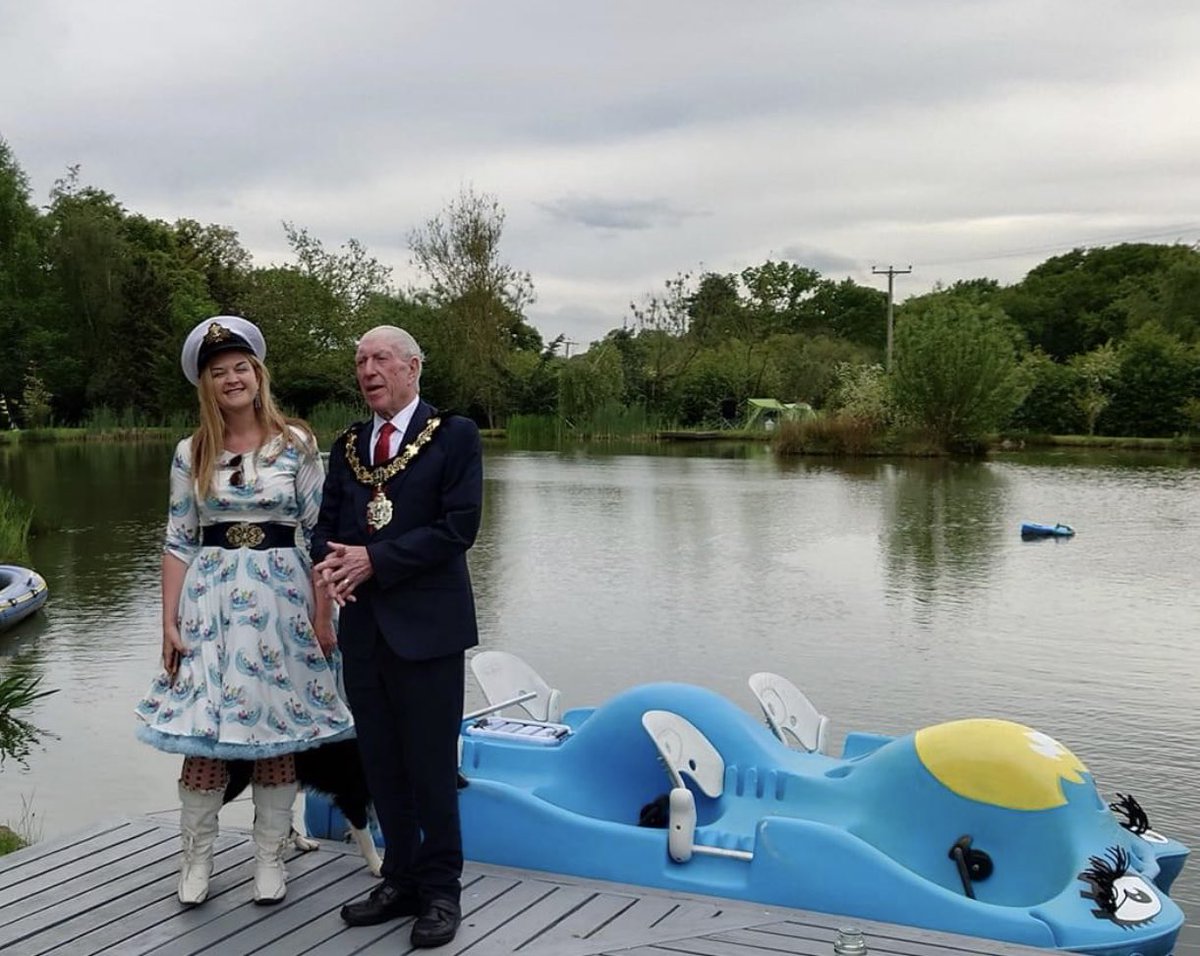 FIFEY62's tweet photo. @BillingReeves what a fabulous event you put on yesterday in aid of @BoatofHope @samaritans for children’s mental health. A great turn out to support you from @maryrasmussens @CllrBMurray @CInspSacker @_billyhui  @JustinEagleton @SLJmusic @berniehollywood to name but a few 👏 👏 https://t.co/a3nU77SRod