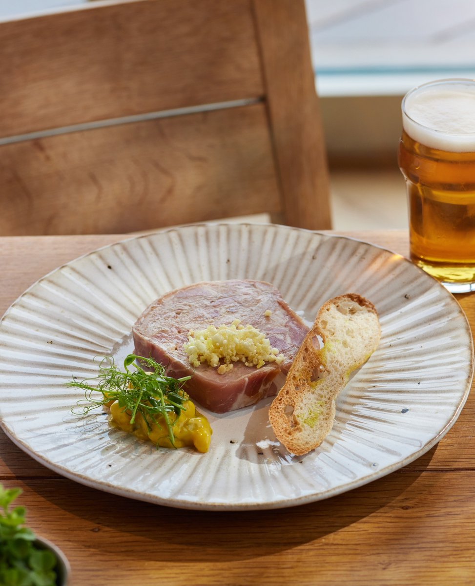 Lewinnick Lodge tweet media