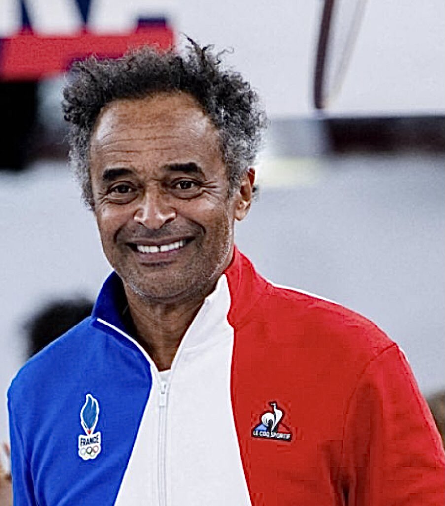 archimusiques's tweet photo. « Par la force des choses, 
   qu’on le veuille ou non, 
   on sera tous métis.

   Mais je veux rassurer 
   ceux que ça peut inquiéter : 
   c’est super de pouvoir se sentir
   à l’aise un peu partout. »

      Yannick Noah https://t.co/0llDEmIhSk