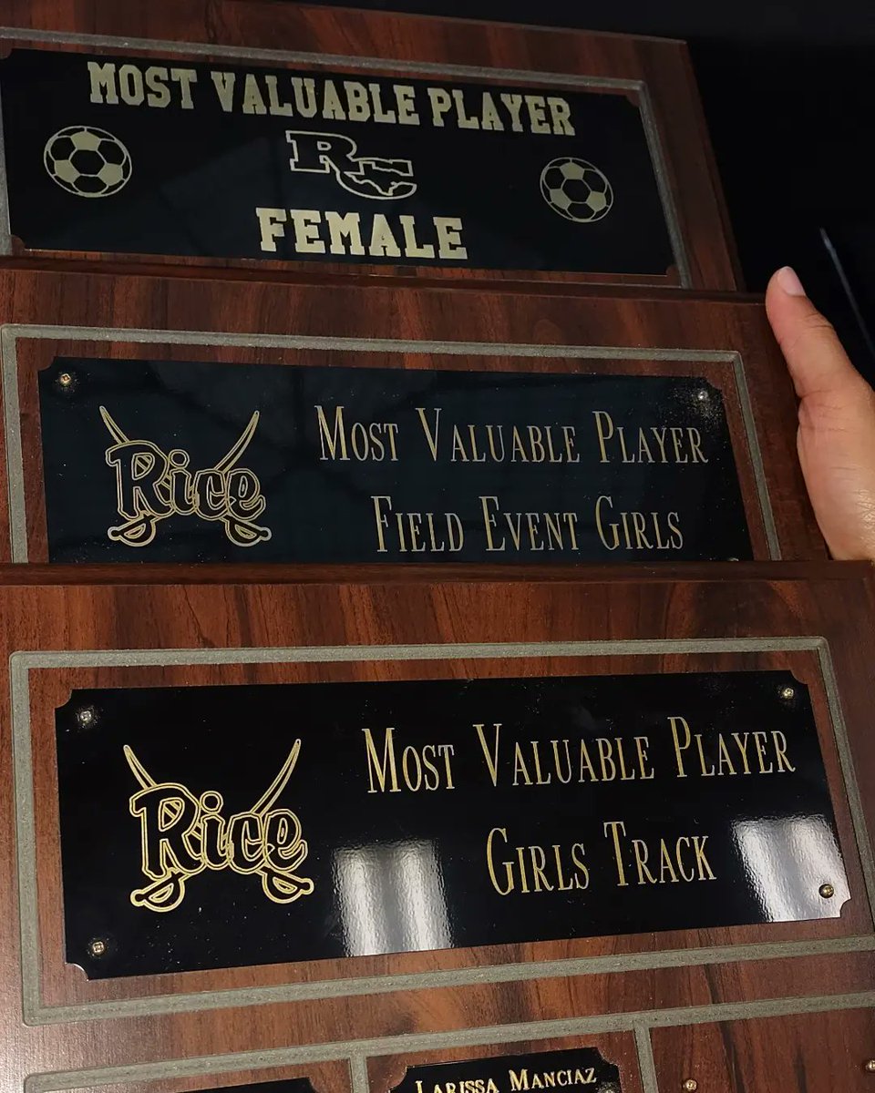 Danarria_Thomas's tweet photo. So proud to receive four awards last night. 
Overall MVP of Soccer (again), MVP field event for track, MVP girls track, and Goalkeeper of the Year. 

Thank you Coach Wagner and Coach Nicolas for the awards. I appreciate all y'all's help and support. https://t.co/3dWMV4UiSD