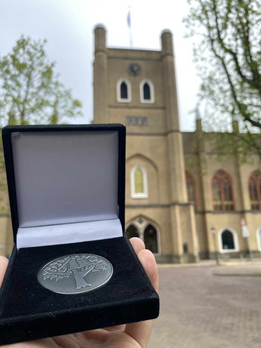 SebastiaanHoek's tweet photo. Dé online training voor wethouders is nu te volgen bij  @Wethouders. Trots op en dankbaar voor de samenwerking @jeroenvangool. 

Besturen met Impact voor elke wethouder! Meer info: https://t.co/GKKdKIu3Uv  

#elearning #bestuurder #college #gemeente https://t.co/eyhz4W98aW