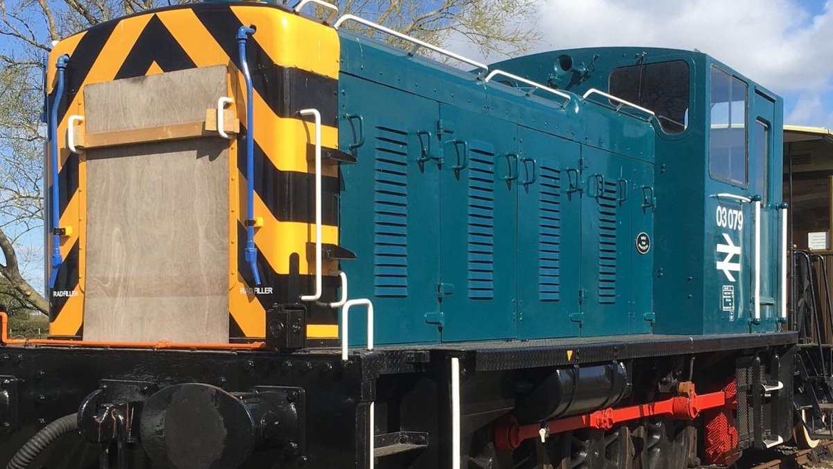 murtonpark's tweet photo. This Sunday will see a mix of BR blue and Ruston green at the @DVLR_Murton! Rostered locos are BR Class 03 03079 and Ruston &amp; Hornsby 88DS Octavius Atkinson.

Trains run every 30mins from 11:00am https://t.co/qILRJ1HCZr