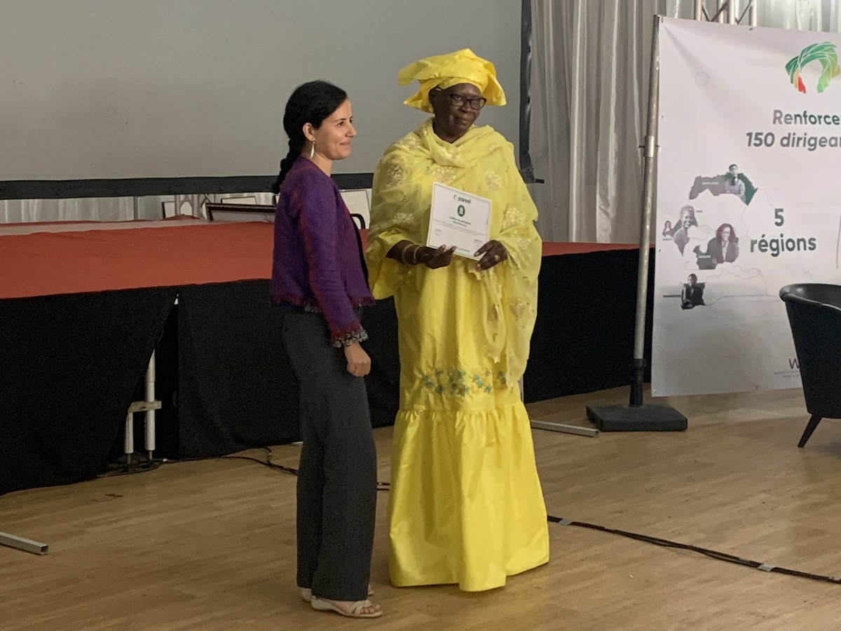 Live | Événement de clôture #Pareel 

Remise symbolique des certificats. 

#Leadership #Skills #WomenEmpowerment