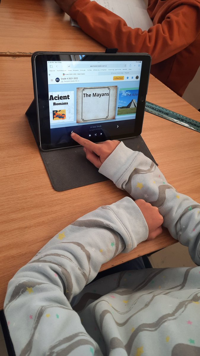 Debisa64592273's tweet photo. Sharing our investigation about Ancient Civilization, students creating informational books using book creator. #wwatp #learningatwis #pyp #bookcreator https://t.co/xRN4AzmJ1b
