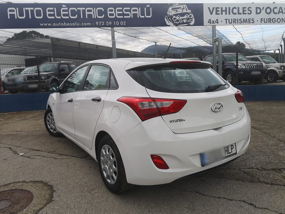 AutoBesalu's tweet photo. Ocasió! HYUNDAI I30 1.4 City ‼️Amb aire condicionat, volant multifuncional, 6 velocitats… Info a https://t.co/oYbHm2z9Cx

#ocasió
#vehiclesocasió
#hyundai
#hyundaii30
#besalu 
#garrotxa
#girona
#pladelestany https://t.co/MiRbxc14Vw