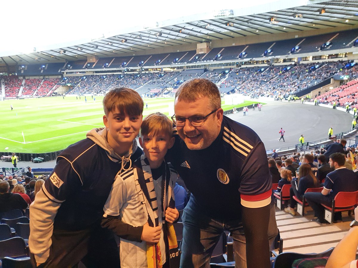 jock1858's tweet photo. @serveandprotect. My favourite shirt, with my favourite people at favourite stadium. No more explanation needed #ESFLEuros22 https://t.co/POfXU97Nbn