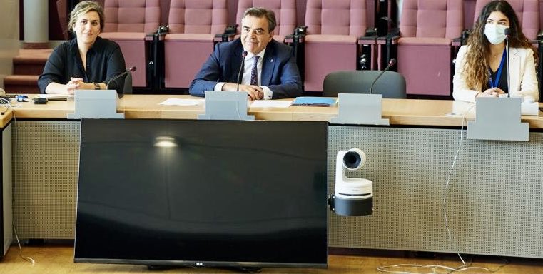 MargSchinas tweet picture