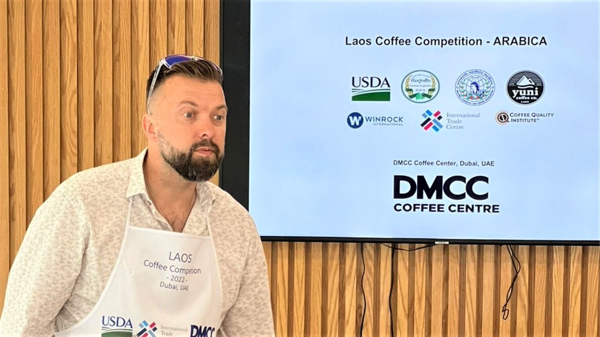 dmcccoffee's tweet photo. Today, we host the 2nd Laos Green Coffee Competition & Auction in partnership with @thecqi at our #CoffeeCentre. We take pride in retaining our position as a global coffee hub by bringing in #coffeeexperts like Filip Bartelak to share ideas with the coffee industry in the region. https://t.co/pChAQLCalo