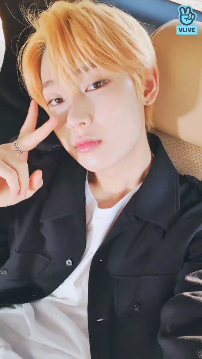 enhypenupdates's tweet photo. [EN-LIVE RECAP 🌟] 220510
“Orange rice cake 🍊”

- Sunoo went live from inside the car! 🤍
- He said he was on waiting period between shootings but he surely couldn't tell us what the filming was for 🤔

@ENHYPEN_members @ENHYPEN #ENHYPEN #엔하이픈 https://t.co/pE485fJ89S