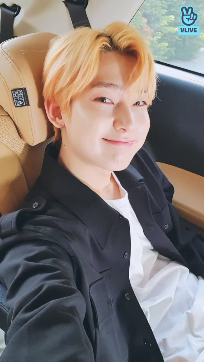 enhypenupdates's tweet photo. [EN-LIVE RECAP 🌟] 220510
“Orange rice cake 🍊”

- Sunoo went live from inside the car! 🤍
- He said he was on waiting period between shootings but he surely couldn't tell us what the filming was for 🤔

@ENHYPEN_members @ENHYPEN #ENHYPEN #엔하이픈 https://t.co/pE485fJ89S