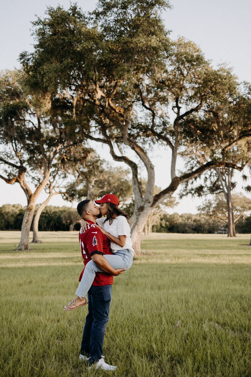 DevonGarnett's tweet photo. Engagement shoot ✅ https://t.co/xvPfTmvcAc
