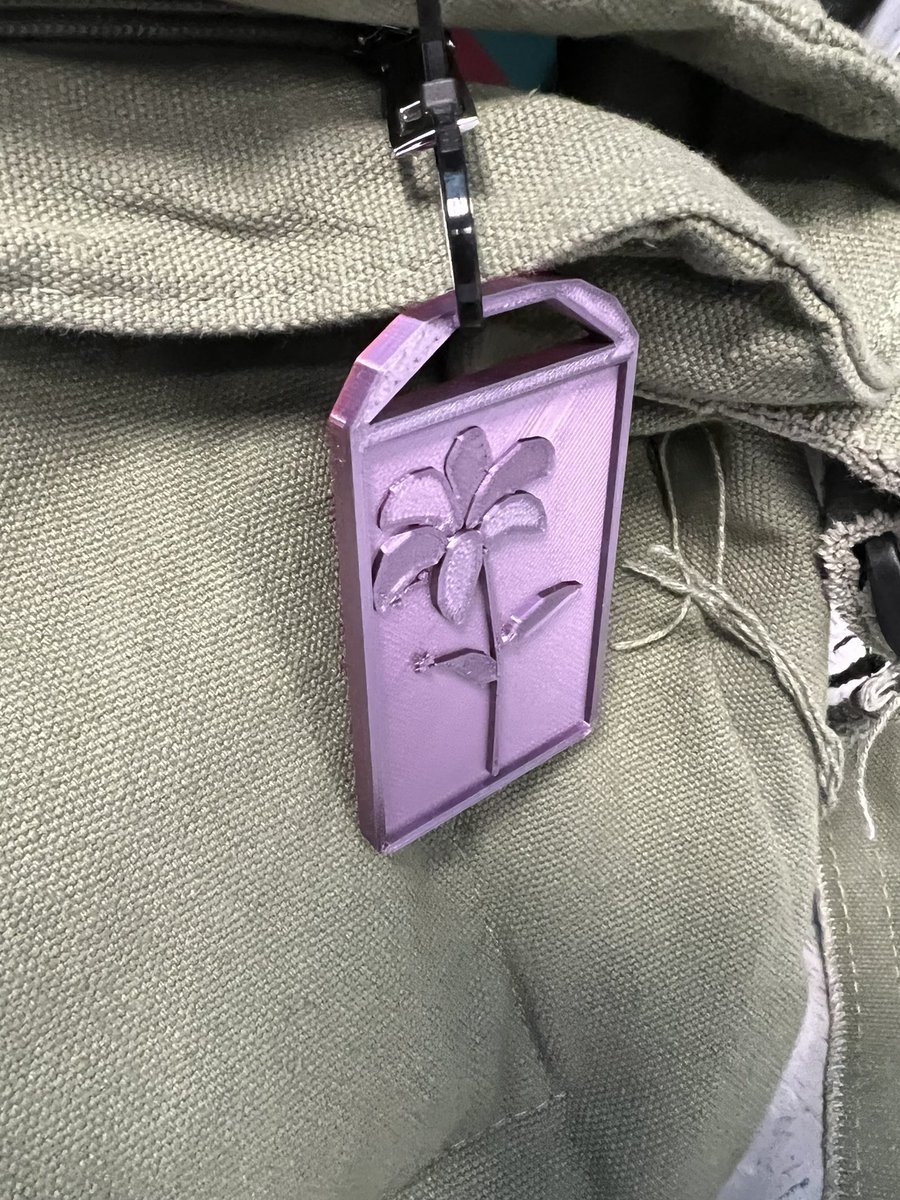 Mr_Blizzard_PHS's tweet photo. Here are some more back pack charms from the PLTW IED class. @CTE_BaltCoPS @ParkvilleHigh https://t.co/jydfR2Ylbe