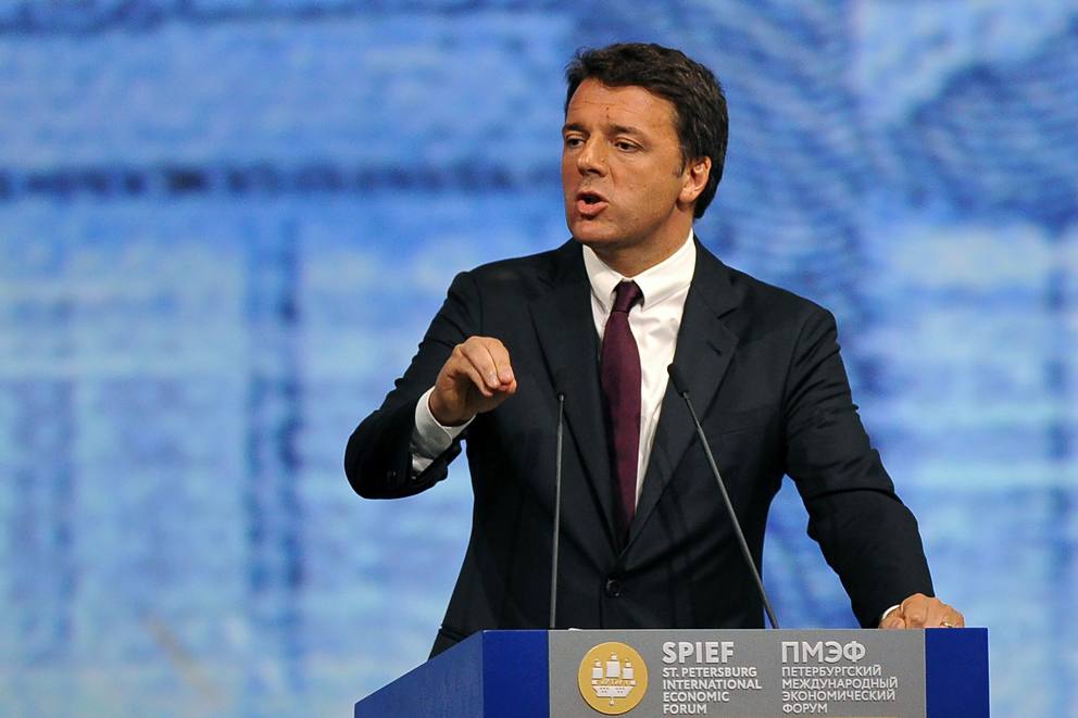 TatosciaK's tweet photo. @MATTE0_RENZl che
"Vladimir #Putin mi piace? NO.
Ha invaso l'Ucraina? CHAPEAU.
Minaccia una guerra nucleare? CHAPEAU.
Lo metto tra i più grandi dittatori della storia? NO.
Parere mio personale.
Sbaglierò? AMEN.
Per me è la qualit��, raffinatezza Ventola". #cassano #renzi https://t.co/EBLJnzzhbb