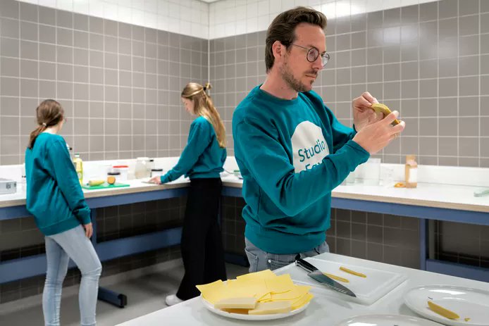 In Jamfabriek zijn ondernemers dagelijks bezig met innovatie om samen de toekomst van de voedselindustrie te veranderen. Een voorbeeld hiervan is Studio Fava met hun blikjes visvrije tonijn. Lees meer in het artikel van <a href="/brabantsdagblad/">Brabants Dagblad</a>  bit.ly/3wkw6LV