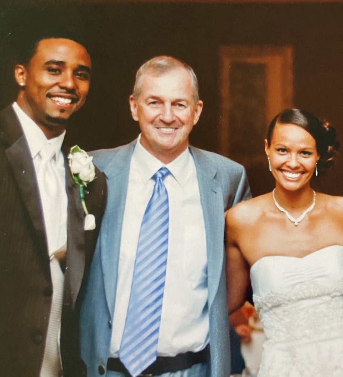 ThatCapeVerde's tweet photo. Happiest of birthdays to my Favorite Coach!! โจ Coach Calhoun ๐ ๐ ๐ฅณ #itsYourbirthday #LegendsBday #CoachCalhoun #Uconn #BleedBlue https://t.co/QlH0uBouRT