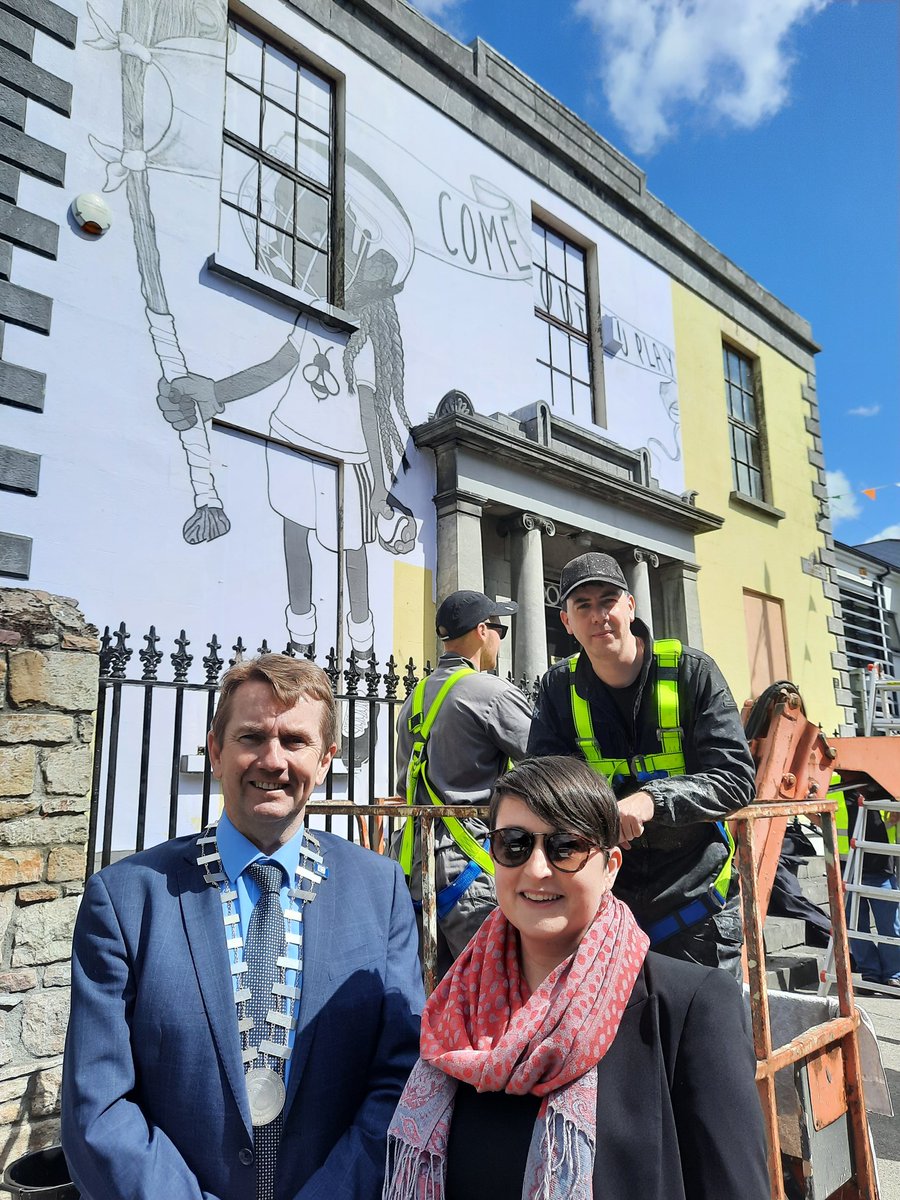 TipperaryArts's tweet photo. Exciting to visit the installation of a captivating new work by artist @joecaslin for Clonmel part of @intheopenarts with Cathaoirleach of @ClonmelBD &amp; @SouthTippArts. INSIDE OUT runs until mid June.Fantastic work by local &amp; visiting artists.Supported by @artscouncil_ie @tippcoco https://t.co/xrIbXgzQqN