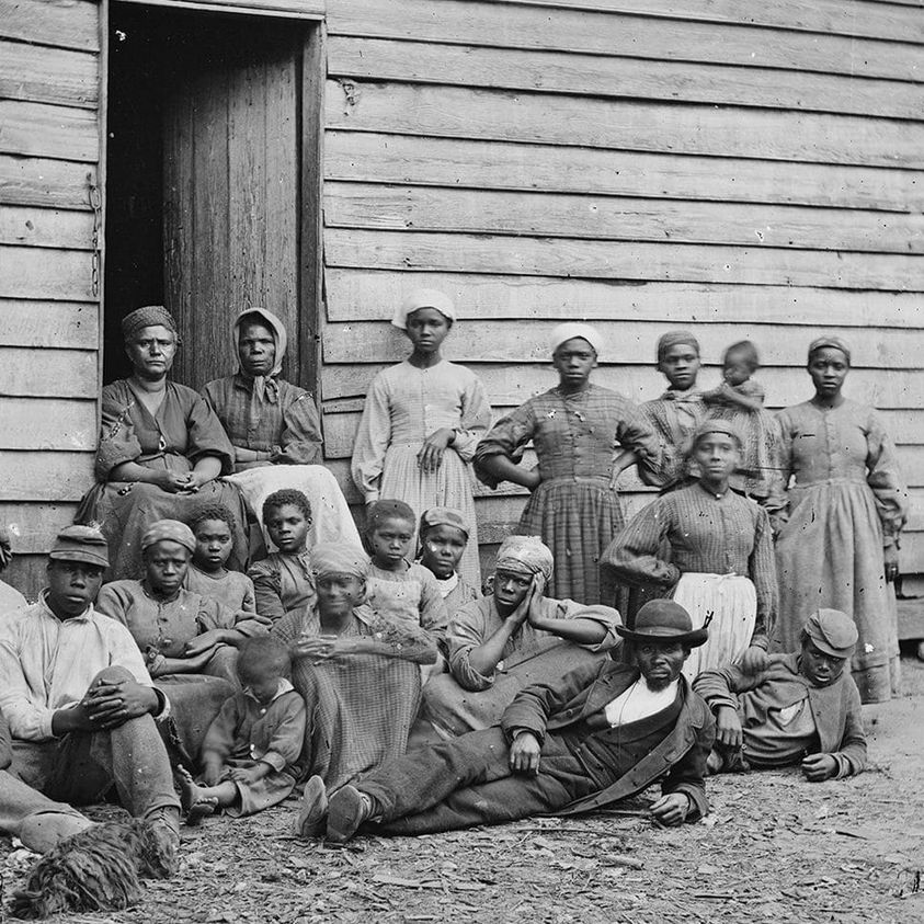 BlkHistStudies's tweet photo. The plantation never stopped working at full capacity.
Physical slavery was replaced with mental slavery.
We are exactly where they want us.
#selfhate #criticalthinking #menticide #liberation #revolutionofthemind #knowthyself https://t.co/rfwpCIpEut