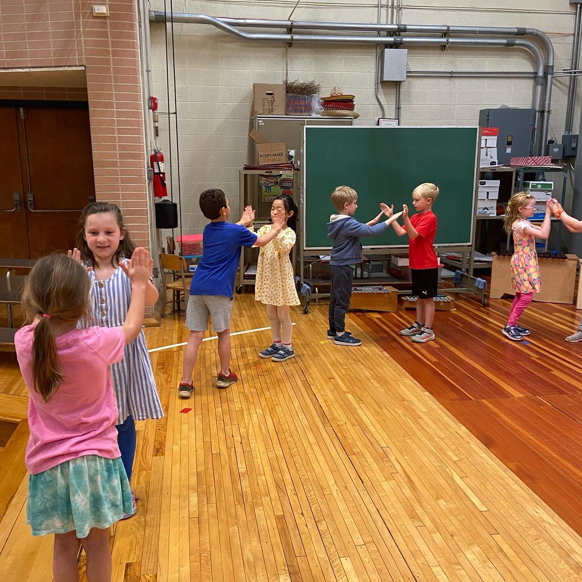 IHPrimary's tweet photo. Mrs. Arnold’s students are learning more new dance steps in Ms. Watson’s music class. #ihpromise #shineweek https://t.co/5qat8UB2sl