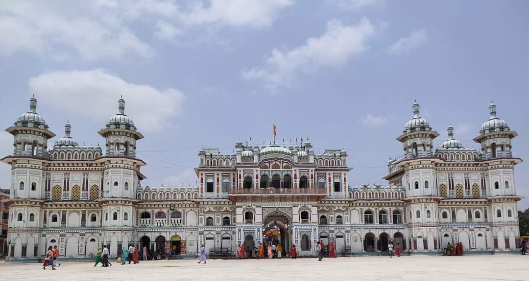 RONBupdates's tweet photo. Sita Nawami and People coming to visit Janaki Mandir even in hot afternoon. ❤️

Pic. Aayush Niroula https://t.co/nQh8KFNaQj