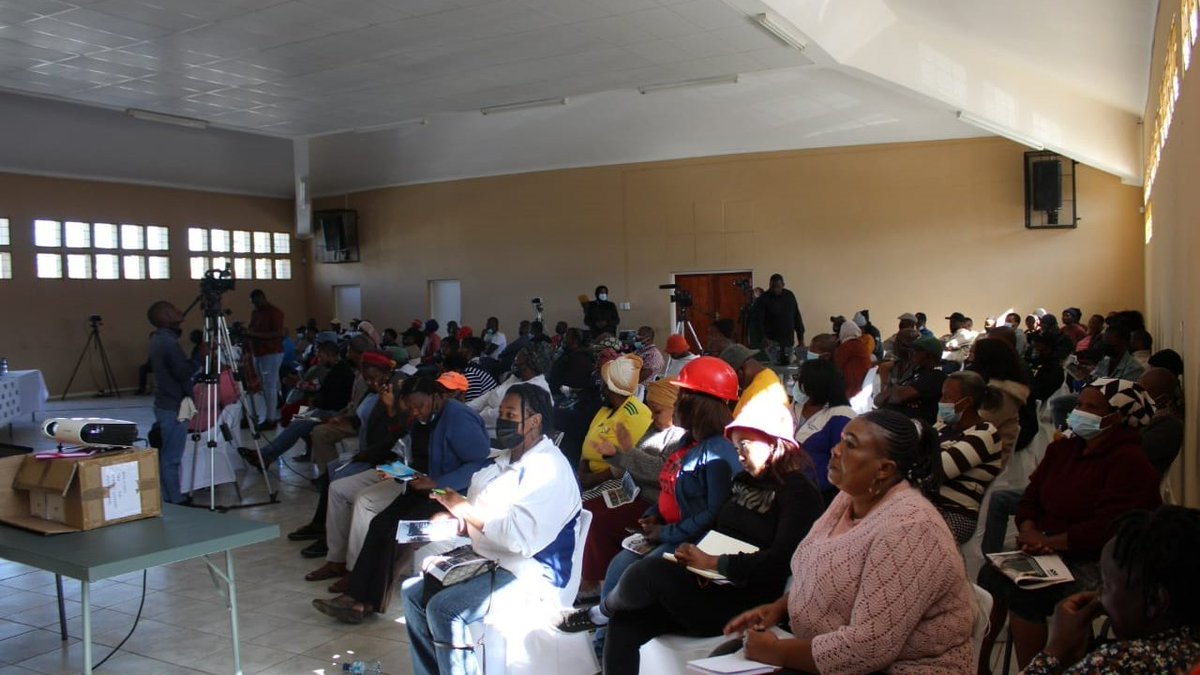 SANRAL_za's tweet photo. #RaymondMhlabainfosession | SANRAL is serious about growing and transforming the construction industry as evidenced by MoU partnerships it has entered into for the benefit of small, medium and micro black enterprises.

Join the livestream: https://t.co/czjJiO9s80

#BeyondRoad https://t.co/Eo6GwFUW78