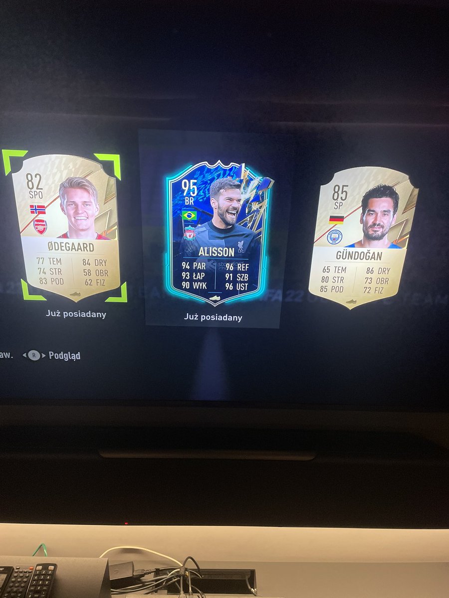 fatazyps4's tweet photo. @kavan74fut Got him 3 times from this pick 😂🤡 https://t.co/OUwJ5tcyA4