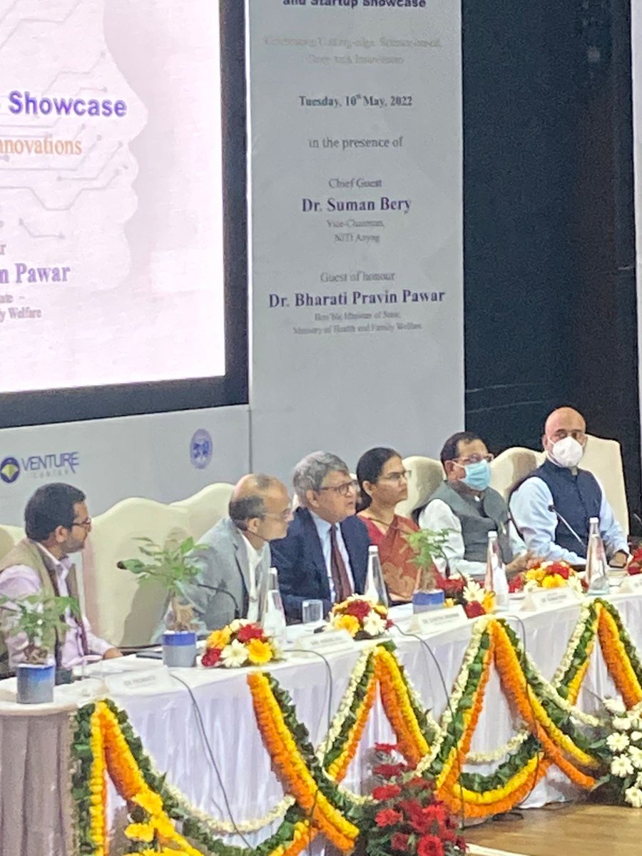 AIMtoInnovate's tweet photo. The #AIM_Prime program is focused on promoting science-based deep-tech entrepreneurship, which is a knowledge-intensive pursuit. This has led to the creation of the Playbook which will contribute to India's innovation ecosystem: MD @DrChintan_V at the launch of AIM-Prime Playbook https://t.co/txeBRaxccQ