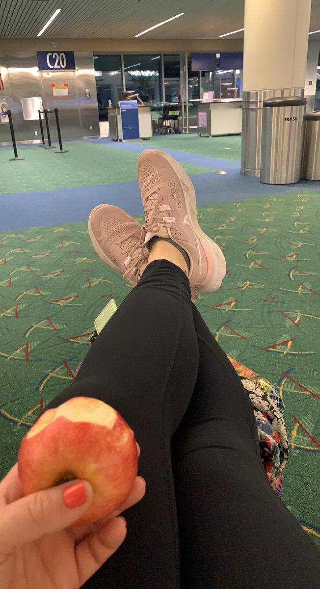 melwhyissa's tweet photo. First work trip is underway!! Bon Voyage! @flypdx @AmericanAir https://t.co/MOMO5bBH94